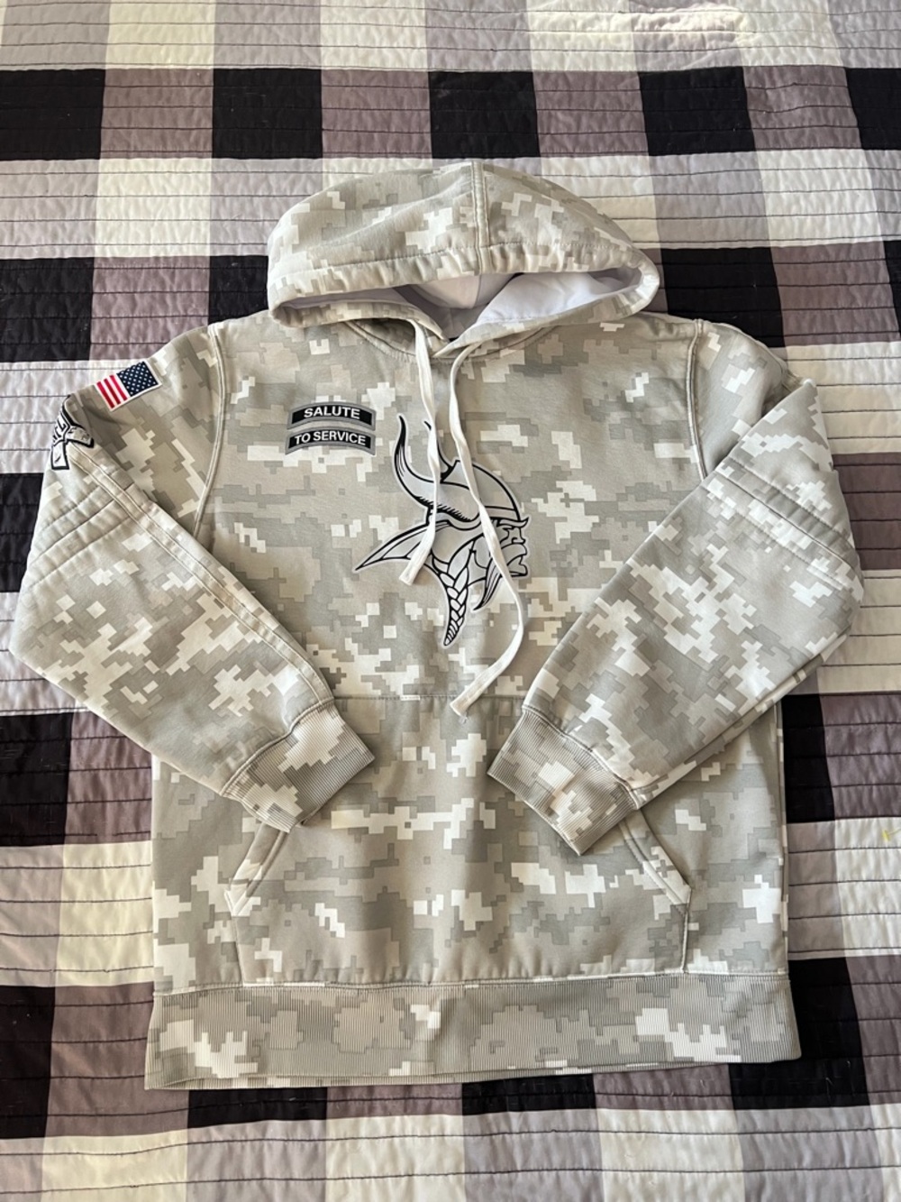 Unbranded Minnesota Vikings Salute to Service Camo Hoodie YXL